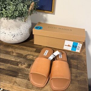 Steve Madden Ladies' Slide size 10